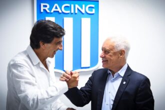 Racing: Costas tiene el boleto picado por los hinchas y Blanco espera un “gesto” si no le va bien en la Copa Sudamericana