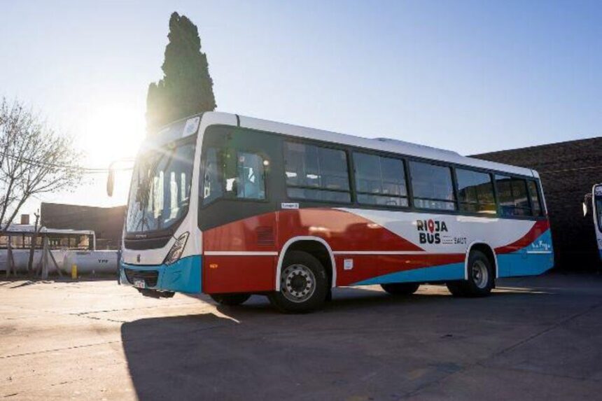 La Rioja mantiene uno de los boletos de colectivo más económicos del país en medio del debate por la recomposición del Fondo de Transporte