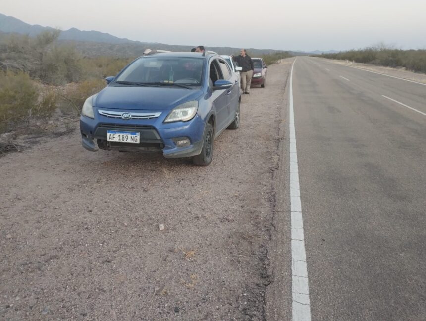 la-concejal-ximena-marenco-quedo-varada-luego-del-reventon-de-un-neumatico-de-su-camioneta