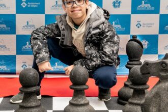 Otra travesura de Faustino Oro: ganó invicto un torneo en España, donde entabló con una leyenda del ajedrez que fue número 3 del mundo