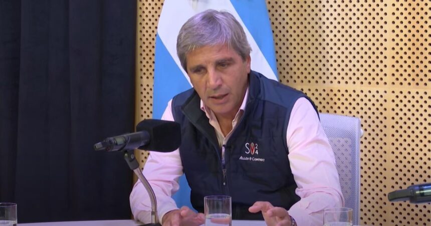 luis-caputo,-en-el-segundo-programa-del-streaming-de-economia:-“argentina-es-el-mejor-alumno-del-mundo”-y-“agosto-en-equilibrio”