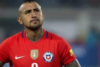 Chile en llamas: Arturo Vidal destrozó a Ricardo Gareca en un furioso streaming y pidió la vuelta de un jugador de Boca a la Selección