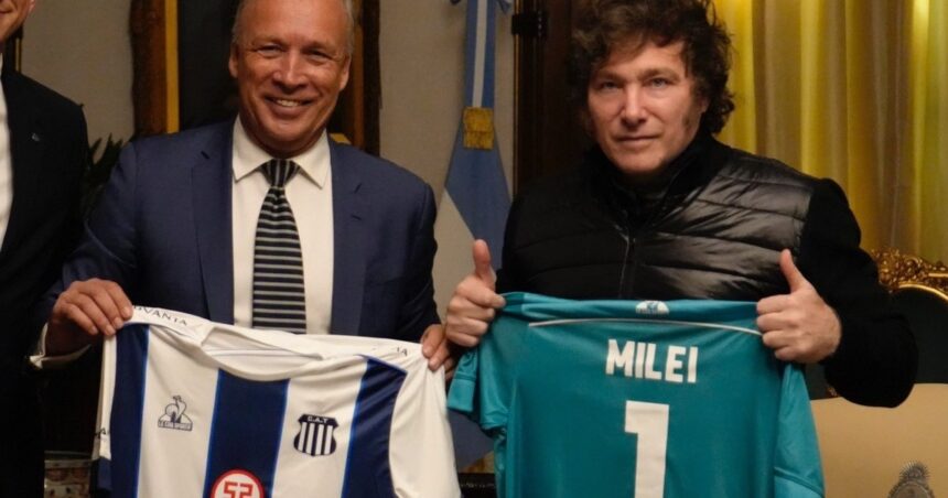 El presidente Javier Milei se reunió con Andrés Fassi en la Casa Rosada tras la polémica entre Talleres y la AFA por los arbitrajes