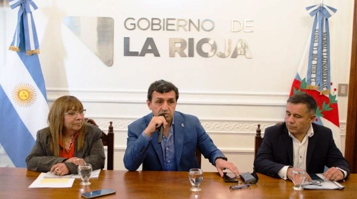 el-gobierno-provincial-descontara-el-dia-a-docentes-que-realicen-paro