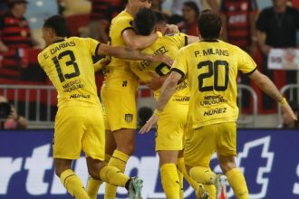 Peñarol dio el golpe ante Flamengo con un “Maracanazo” y se llevó un triunfo clave para definir la serie en casa