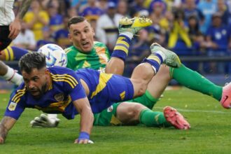 Javier Castrilli habló de la polémica en el Superclásico y sorprendió a todos: hay mano en el gol pero el VAR debió sancionar penal para Boca