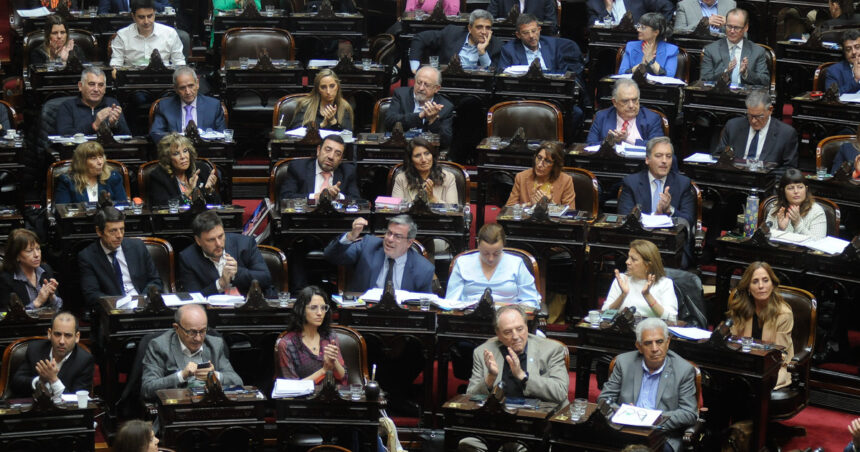 diputados:-el-bloque-de-union-por-la-patria-se-junta-con-gobernadores-e-intendentes-para-frenar-el-presupuesto-de-milei