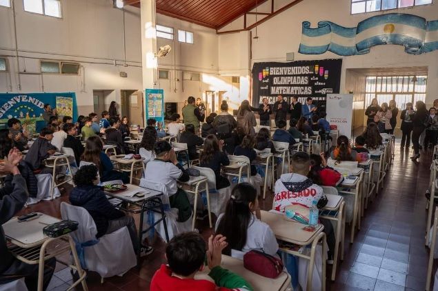 estudiantes-de-la-rioja-participaran-de-las-olimpiadas-de-matematica-atacalar-en-chile