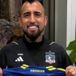 arturo-vidal-posa-con-la-camiseta-de-boca,-dice-que-va-por-el-gol-mas-lindo-de-su-carrera-y-calienta-la-previa-de-river-–-colo-colo:-“vamos-a-hacer-historia”