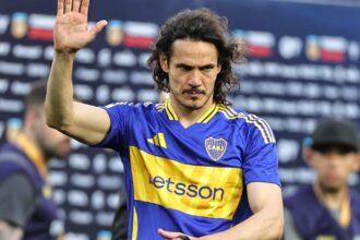 Edinson Cavani 2025, el objetivo de Riquelme para calmar el temblor en Boca y empezar a proyectar el camino al Mundial de Clubes