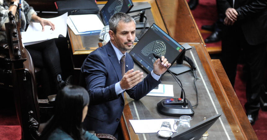 diputados:-el-oficialismo-dilata-una-semana-el-debate-del-presupuesto-para-sancionar-la-reforma-electoral