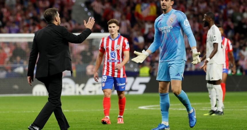 derbi-caliente-en-madrid:-courtois-le-festejo-el-gol-a-la-gente-del-atletico-y-explotaron-los-ultras