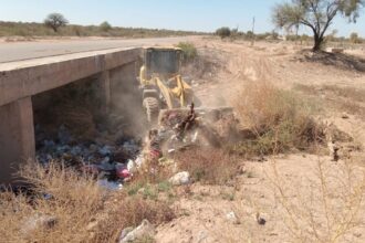 En Chepes | CONTINÚAN LOS TRABAJOS DE LIMPIEZA Y ERRADICACIÓN DE MICRO BASURALES A CIELO ABIERTO