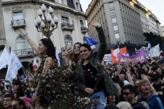 universidades:-duro-rechazo-a-las-acusaciones-del-secretario-torrendell-y-se-suman-adhesiones-a-la-marcha-del-miercoles