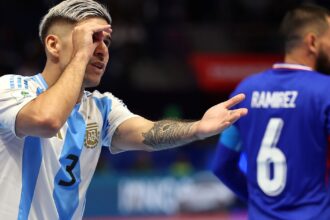 Argentina le ganó a Francia con drama y jugará su tercera final consecutiva del Mundial de futsal, esta vez contra la poderosa Brasil