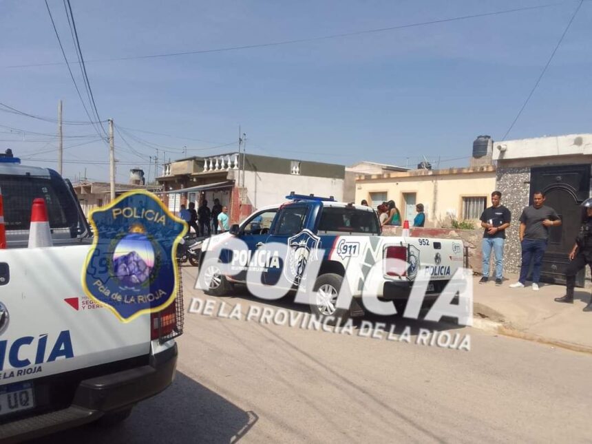 capital:-un-joven-fue-agredido-mientras-sufria-un-arrebato-en-el-barrio-4-de-junio