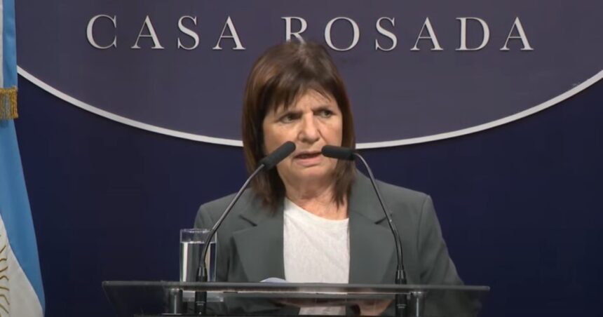 Patricia Bullrich viaja a EE.UU. donde espera tener contactos con el equipo de transición de Trump