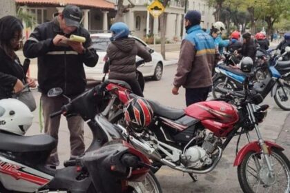 Municipalidad intensifica controles de tránsito y exige seguro obligatorio a motociclistas en La Rioja