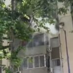 Grave incendio en un edificio de Flores: hay 2 muertos y 23 personas asistidas