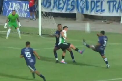 Sarmiento de La Banda y otro arbitraje polémico para ganarle a Germinal y meterse en la final para subir a la Primera Nacional