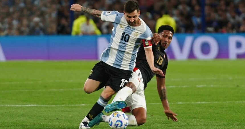 Messi, enchufado, cerró el año con la Selección Argentina: final feliz, un nuevo “bobo” y, cuándo no, otro récord