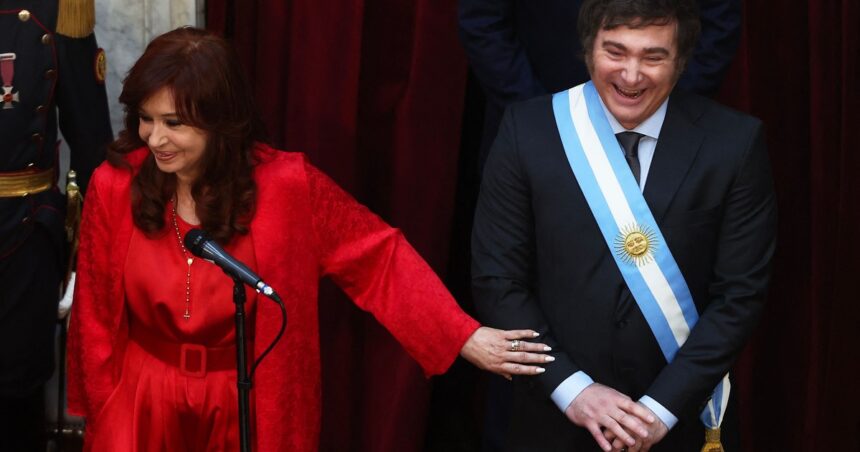 Los K ya le preparan una silla a Cristina Kirchner en Diputados y la pelea de los Menem con Santiago Caputo