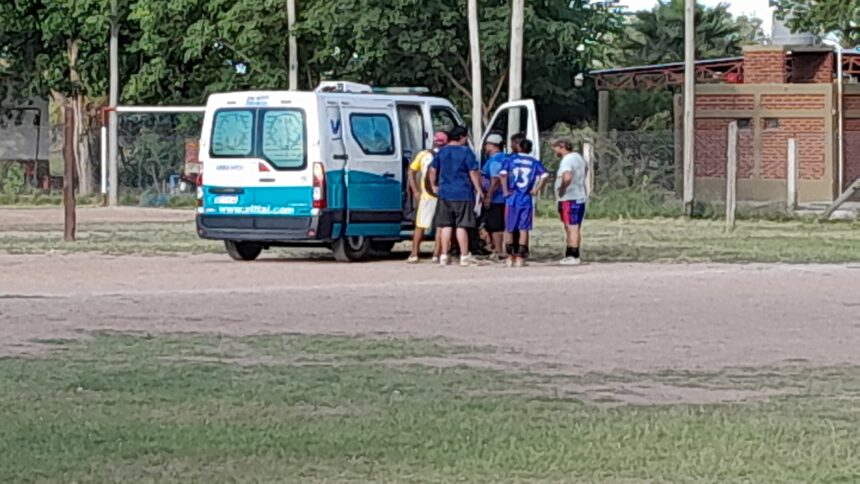 Se descompenso un jugador en pleno evento deportivo