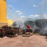 Capital: se registro incendio de pastizales en el predio del Supermercado Diarco