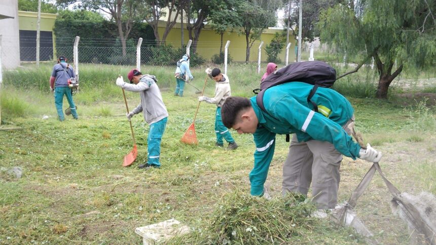 Manzanas Saludables: El Gobierno de la Provincia continúa trabajando sobre la prevención del dengue en la zona Este de la Capital