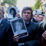 Familiares de víctimas de la AMIA piden a Javier Milei que incluya el proyecto de juicio en ausencia en las extraordinarias