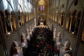 Revelan el interior de Notre Dame por primera vez desde su incendio: puro esplendor a días de su reinaguración