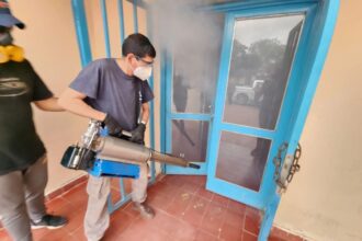 Contra el Dengue | FUMIGACIÓN EN ESCUELAS