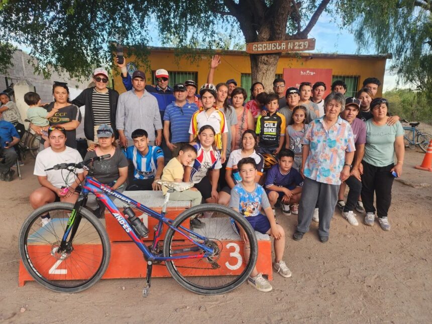 Villa Chepes hasta La Calera se realizó el circuito homenaje MTB a Gastón Carrizo