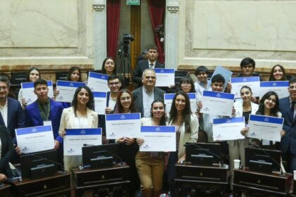 ¡El Federalismo Vive en Nuestros Jóvenes!|RIOJANOS PRESENTES EN EL SENADO DE LA NACIÓN