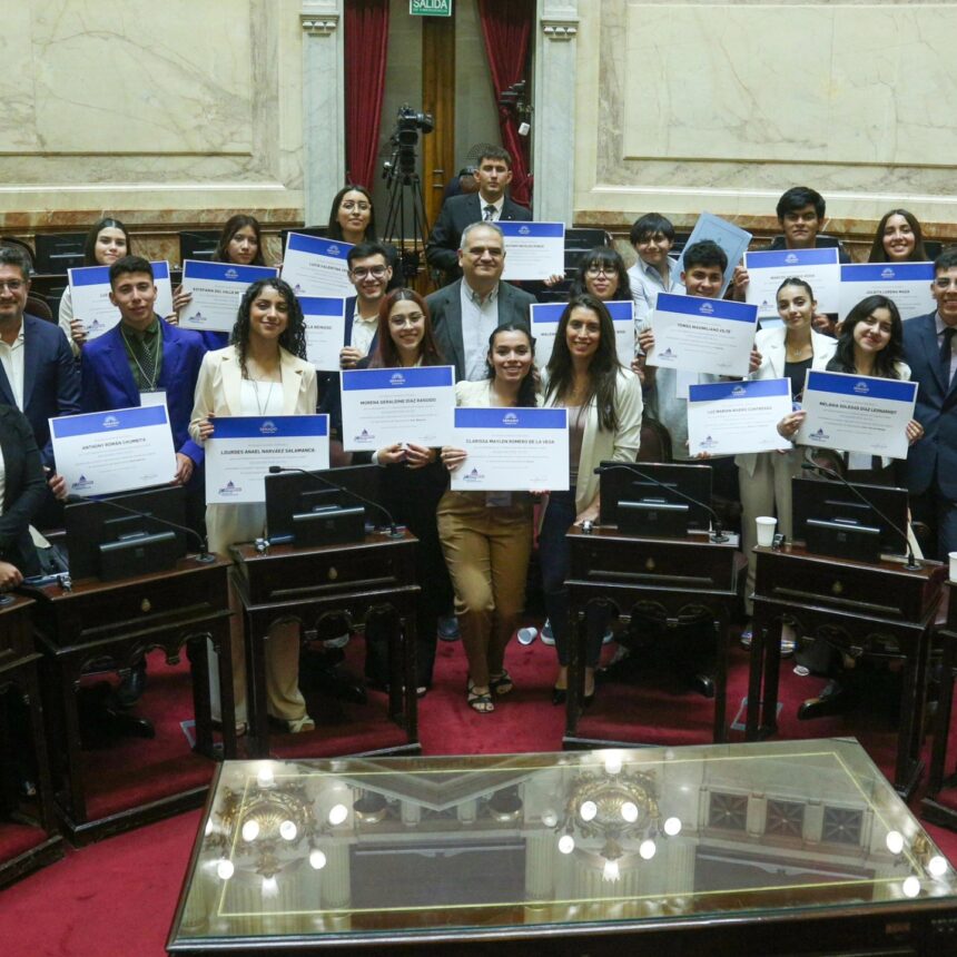 ¡El Federalismo Vive en Nuestros Jóvenes!|RIOJANOS PRESENTES EN EL SENADO DE LA NACIÓN