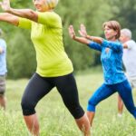 Cómo iniciarse en el Tai Chi, la práctica que ejercita mente y cuerpo, y que mejora la movilidad y el equilibrio