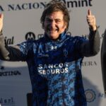 Javier Milei fue ovacionado en la final del Abierto Argentino de Polo: se llevó la camiseta que usó Adolfo Cambiaso y le entregó el trofeo a La Natividad