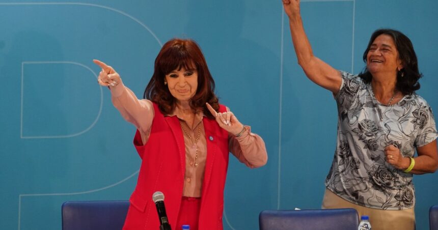 Baile a ritmo de Lali, “Milei en Disney”, Máximo y Rocky: las frases más provocativas de Cristina Kirchner en el PJ