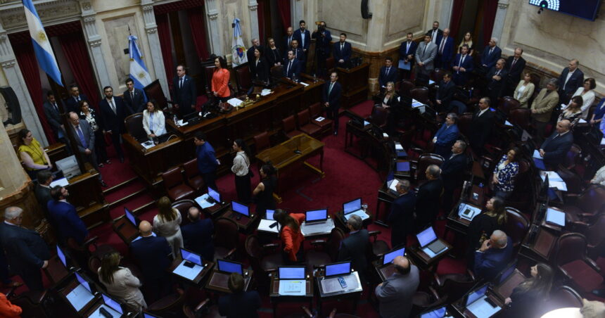 Contragolpe libertario en el Senado: suman un pedido para suspender a Parrilli a la sesión por el escándalo de Kueider