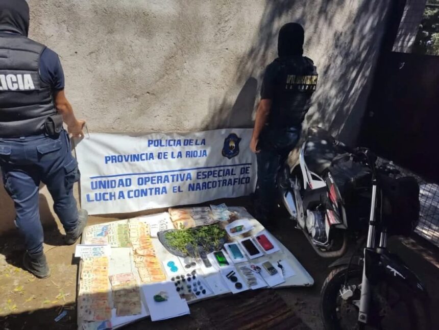 La Policia realizó dos allanamientos en Chamical