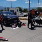 Choque entre una moto y un auto por Avenida 2 de Abril y Granados