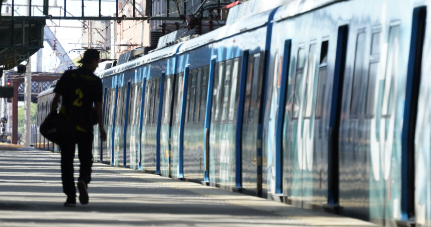 ¿A qué hora comienza el paro de trenes este 18 de diciembre y cuánto durará?