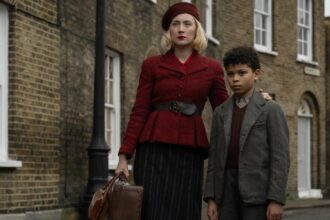 “Blitz”: a lo Oliver Twist, un niño se aventura en una Londres bombardeada por los nazis