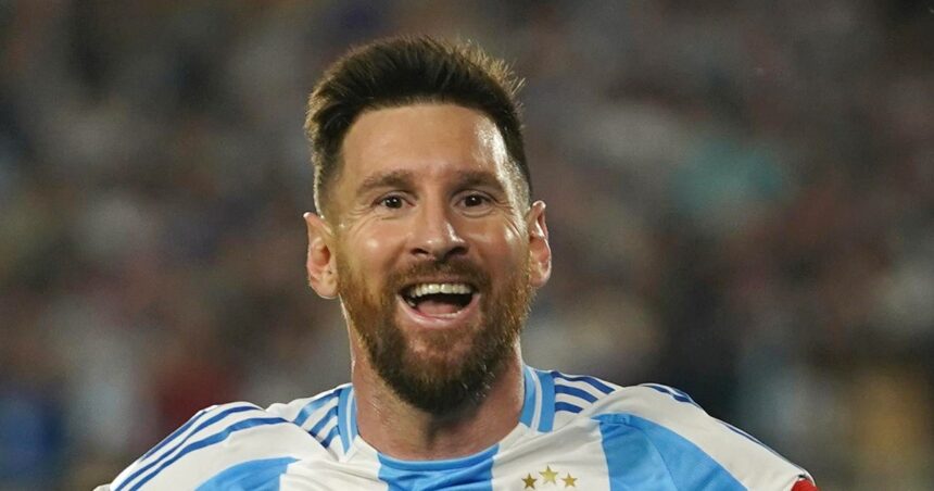 Lionel Messi abrió las puertas de su museo de camisetas y mostró sus reliquias más sagradas con la Selección Argentina