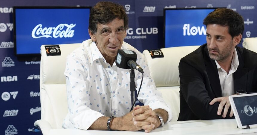 Gustavo Costas sigue en Racing: “Estoy feliz de seguir en casa; ahora tenemos que poner la vara más alta que nunca”