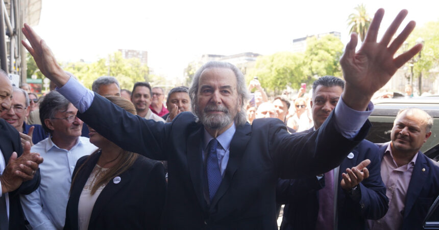 Javier Milei y sus medidas, EN VIVO: el Gobierno aceptó la renuncia de Juan Carlos Maqueda y la Corte Suprema quedó formalmente con tres miembros