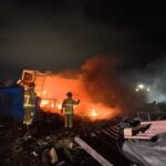 Bomberos Voluntarios sofocaron un incendio en una recicladora de residuos