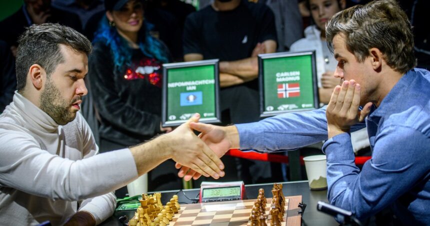 El increíble desenlace del Mundial de rápidas de ajedrez: Carlsen y el ruso Nepomniachtchi dejaron de jugar y ambos son campeones