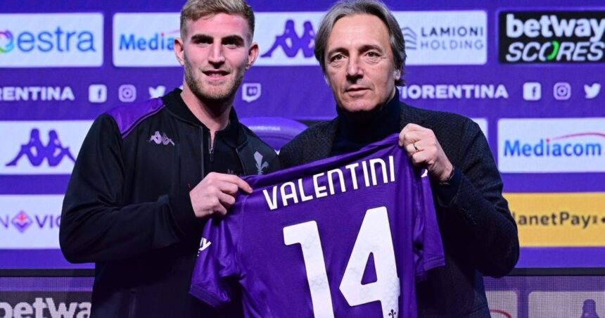 El dardo de Nicolás Valentini a la dirigencia de Boca durante su presentación oficial en la Fiorentina de Italia