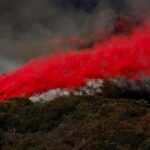 Los incendios avanzan hacia otras zonas en Los Ángeles y crece la indignación por el mal manejo de las autoridades